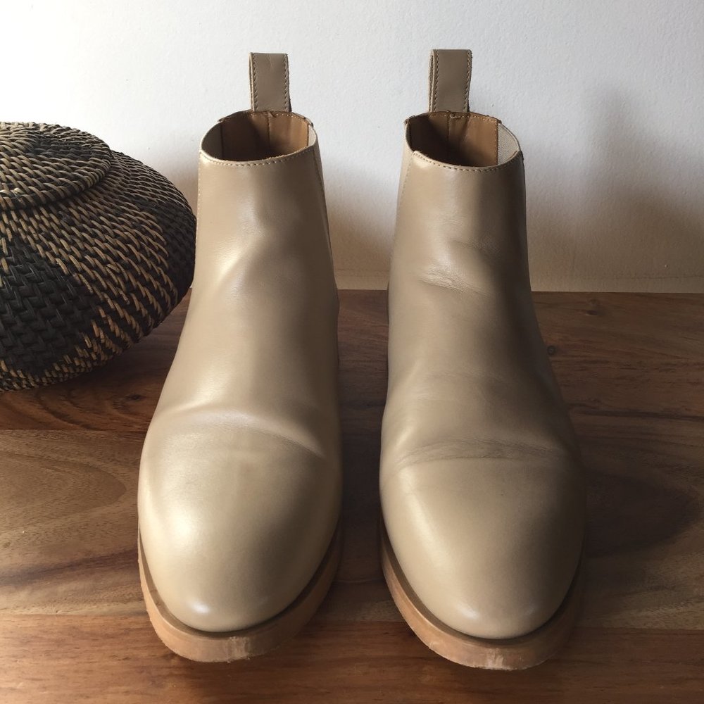 Everlane Chelsea Leather Boot